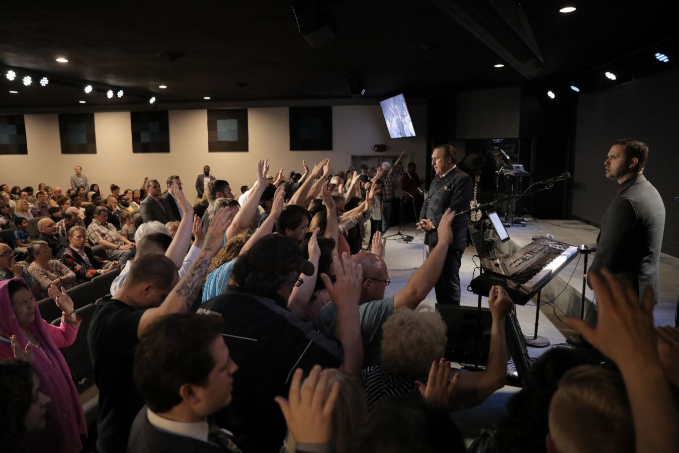 One Night Holy Ghost Meetings: Pittsburgh Pennsylvania