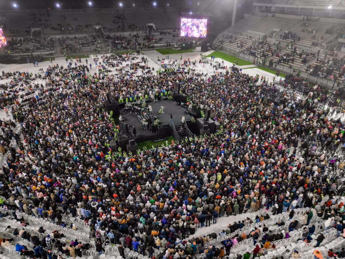 Cape Town Ablaze Night 1